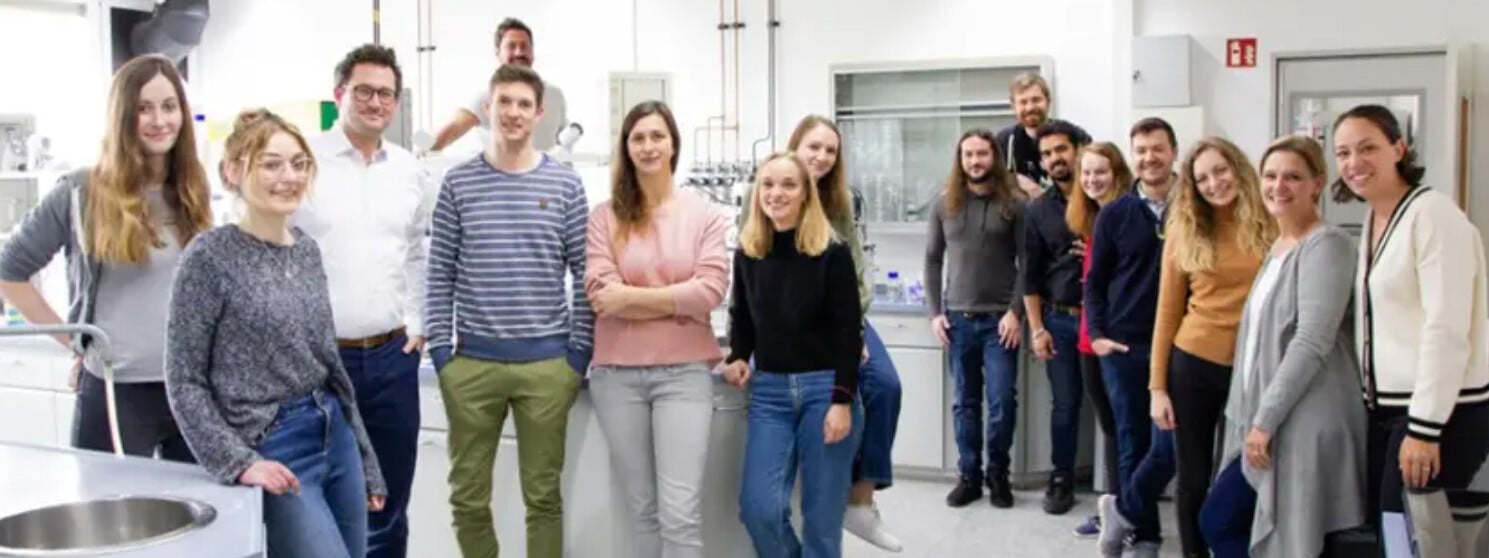 Role of Blue/Green LED technology in sustainable chocolate production